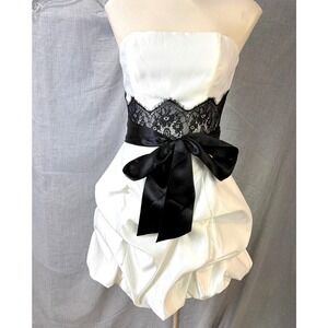 Jessica McClintock Gunne Sax White Black Bow Lace Bubble Hem Ruched Dress Size 5